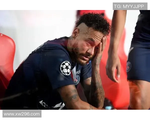 内马尔本赛季第五次受伤巴黎欧冠前景堪忧球队士气受挫 内马尔本赛季第五次受伤巴黎欧冠前景堪忧球队士气受挫