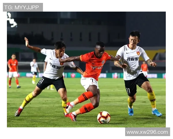 北京人和与鲁能泰山激战正酣谁能在中超赛场上笑到最后 北京人和与鲁能泰山激战正酣谁能在中超赛场上笑到最后